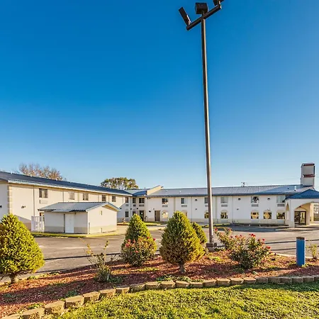 Motel 6-Urbana, IL