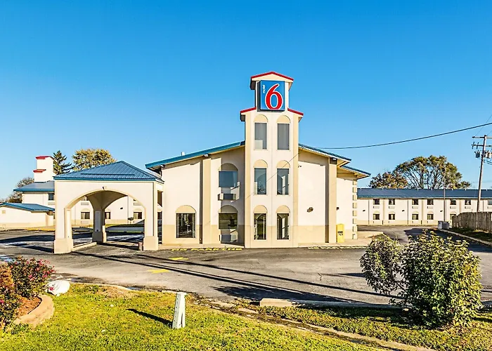 Hotel 6-urbana, Il 4*