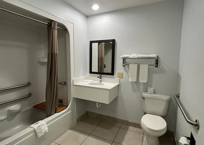 6-urbana, Il 4*