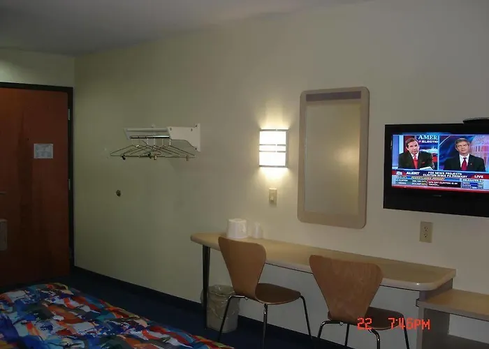 6-urbana, Il 4* Champaign